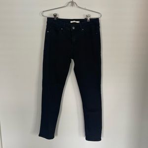 Black Levi’s Jeans